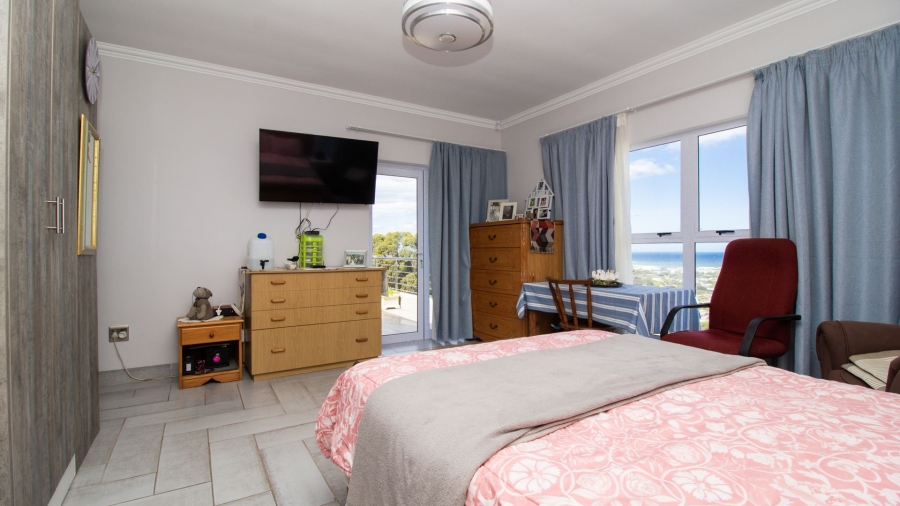 3 Bedroom Property for Sale in Berghof Western Cape